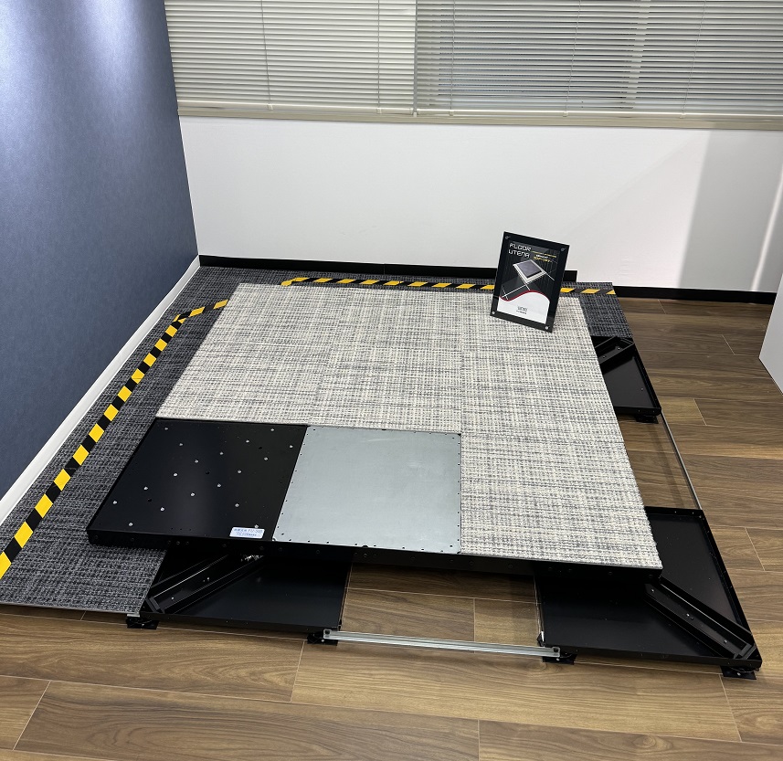 フロアーウテナ（端部を再現）